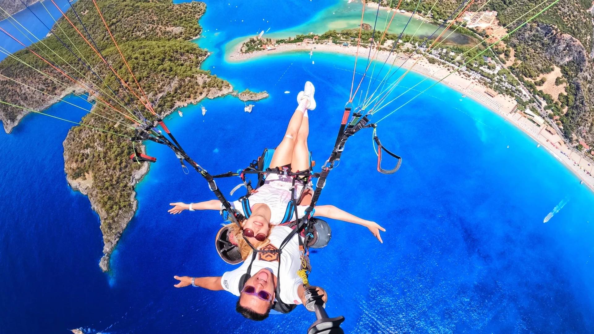 Fethiye Yamaç Paraşütü — Ölüdeniz Üzerinde Unutulmaz Uçuş